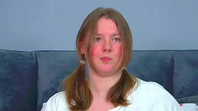 MelodyMoores online show from May 4, 7:01 am