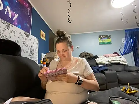 highimmaryjane online show from May 4, 2:04 am