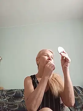 ViktoriaSexi1 online show from May 15, 7:33 am