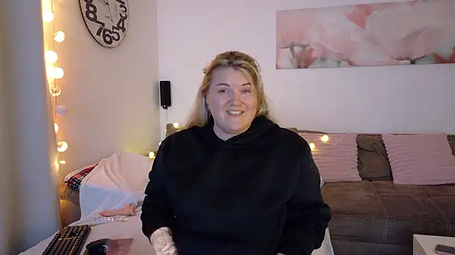 Jolina Juice online show from March 23, 8:26 pm