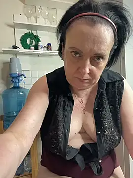 Melissa Morris online show from May 18, 8:37 pm
