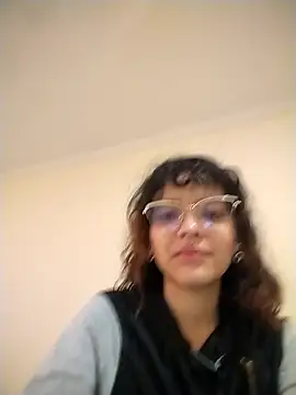 MelissaGirat  online show from April 6, 3:13 pm