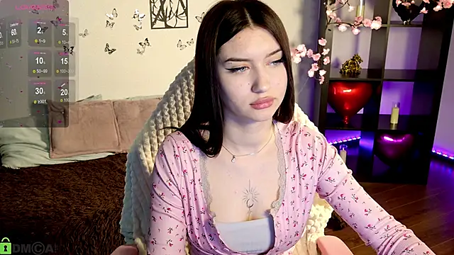Sugar Kitten12 online show from May 18, 4:18 am