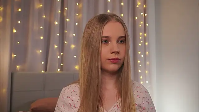 tayashy online show from May 18, 4:02 pm