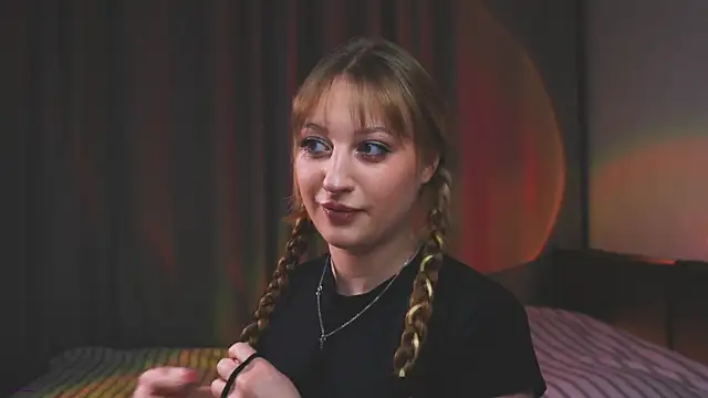 khalisea online show from April 3, 5:11 pm