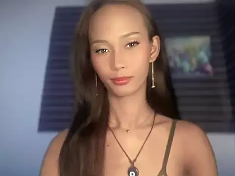 Sunkissed seductress online show from May 13, 12:22 pm