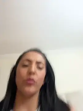 SamanthaWalker  online show from May 14, 2:23 pm