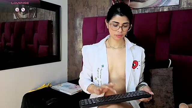 mia  star1 online show from March 27, 12:28 pm