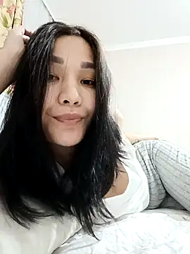 HollyXMolly online show from March 27, 8:53 pm