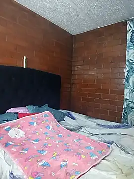 susanhottie1 online show from March 27, 12:45 am