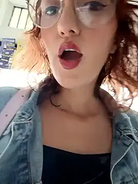 susanhottie1 online show from March 20, 2:11 pm