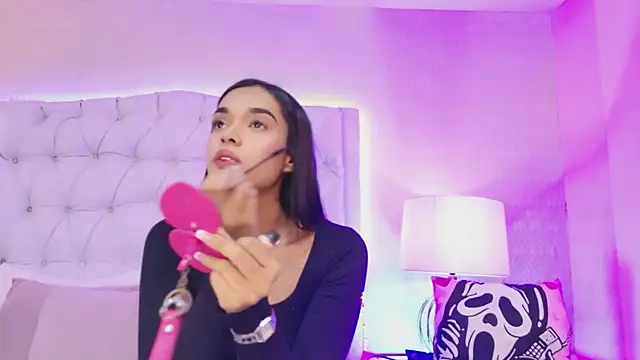 MeganRoseh online show from May 18, 7:31 pm