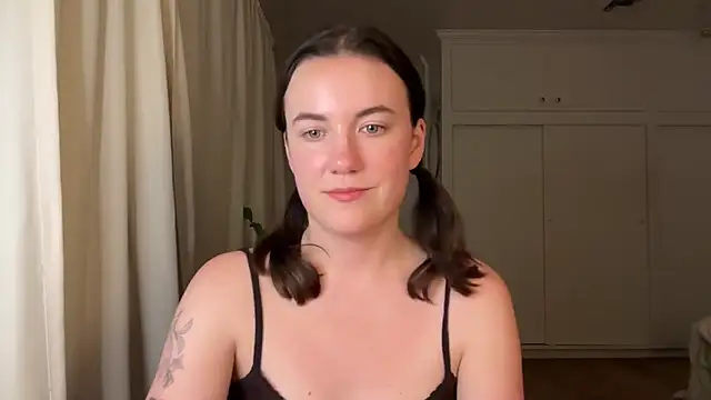 summerxo online show from May 9, 4:58 am