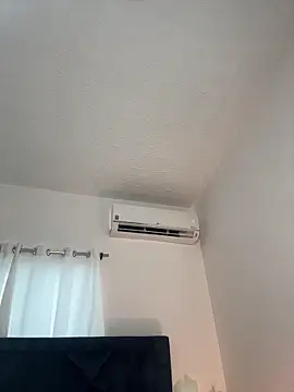 Cristal Williams online show from April 4, 12:04 pm