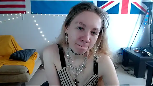 Nica Kawaii online show from March 13, 6:47 am