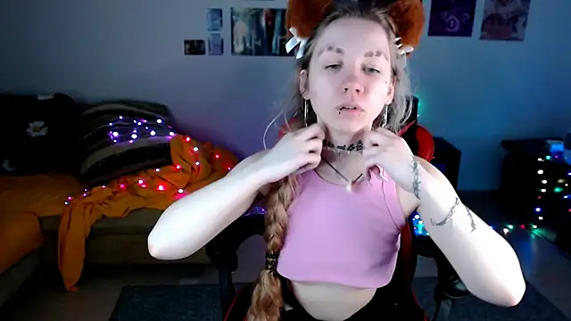 Nica Kawaii online show from May 8, 1:47 pm