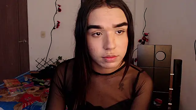Candyy doll   online show from May 4, 5:00 am