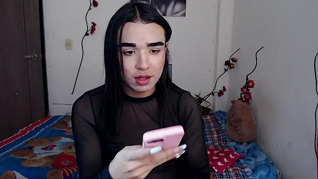 Candyy doll   online show from May 5, 5:10 am