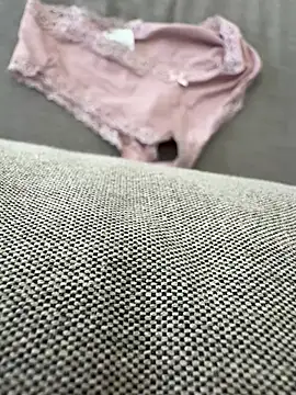 teencouple1313 online show from April 7, 1:57 pm