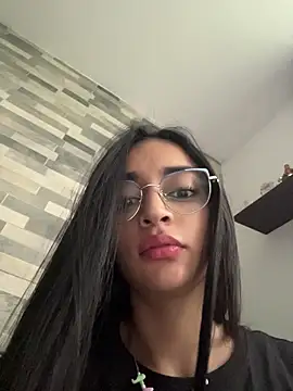 leilani X online show from April 4, 11:53 am