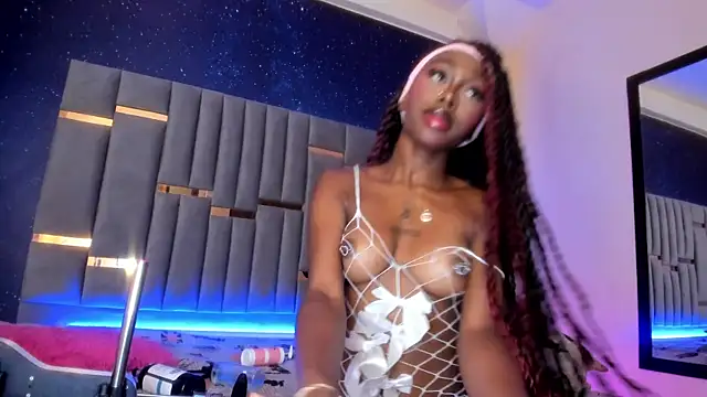 ChannelQueen online show from May 17, 4:00 am