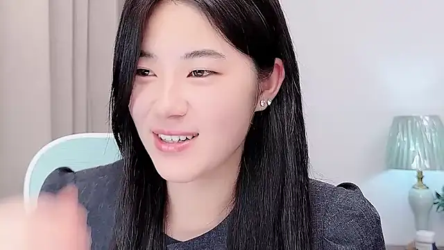 Nicole20266 online show from April 7, 11:12 am