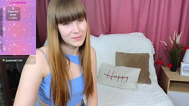 EmilyCuper  online show from May 25, 2:49 pm