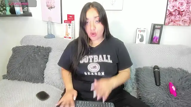 Lele 669 online show from May 15, 1:43 am