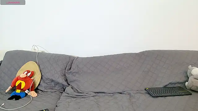vanessaadol online show from May 19, 8:54 am