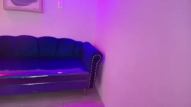 Miia  owens online show from May 19, 11:06 am