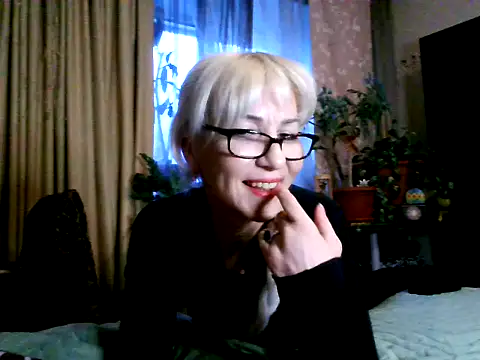 AlisaAngell online show from April 6, 2:22 am