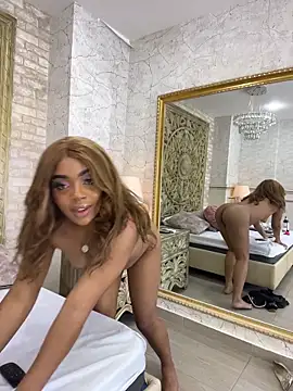 CharlothMavis online show from March 18, 7:30 pm