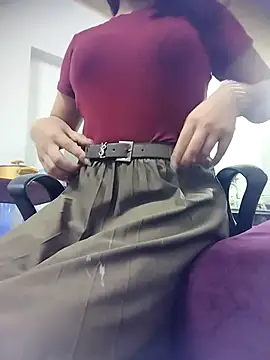 Ruby-xx online show from April 25, 1:41 pm
