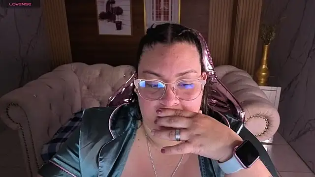 Astrid1 s online show from May 6, 3:21 am