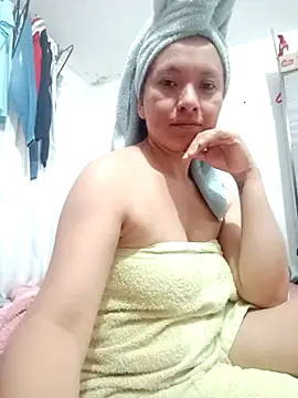 Chloe16  online show from April 3, 10:19 pm