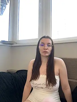 HotCherry18 online show from March 12, 10:40 am