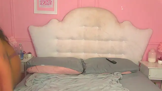 NyaraBuenoBabestationx online show from April 8, 8:44 pm