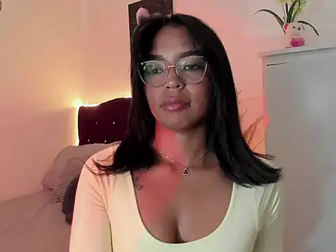 nathyjonees online show from June 9, 8:08 pm
