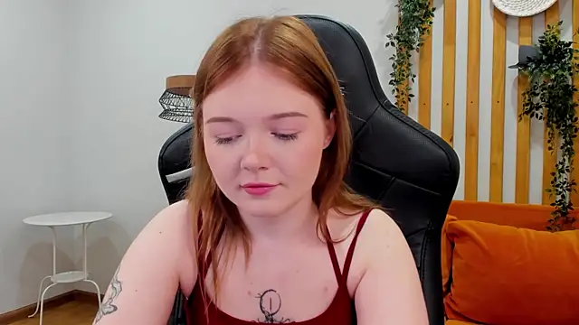 ElinaVale online show from July 3, 5:13 am