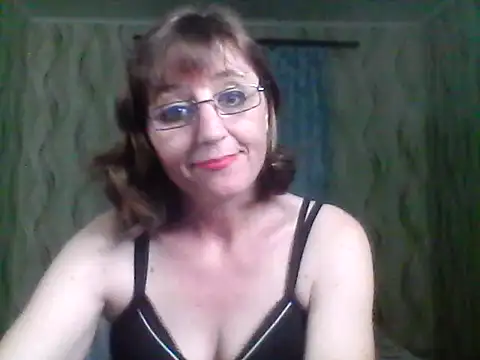 Alisaprice077 online show from May 20, 6:05 pm