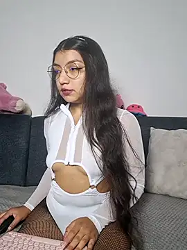 Aby Moreau online show from May 8, 12:25 am