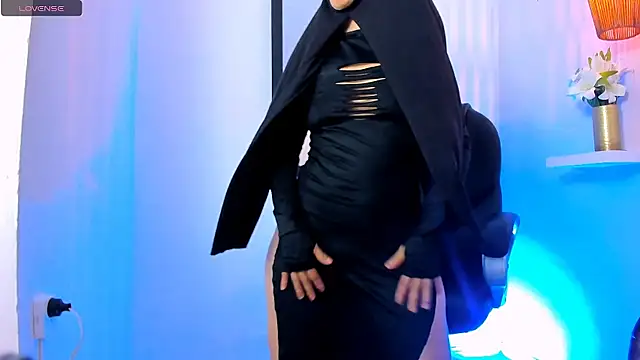 alara jareme online show from April 11, 2:17 am