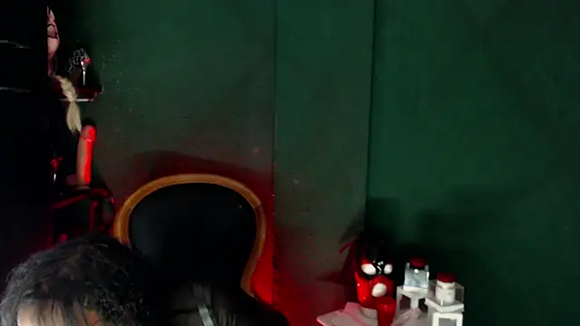 AntonelaVargas online show from March 27, 12:23 am