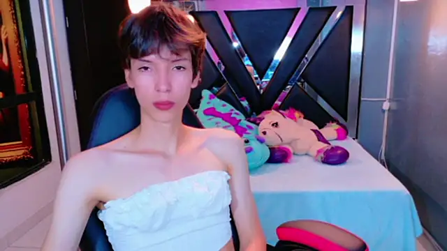 Stefany PiInk online show from July 13, 12:06 pm