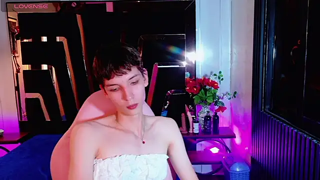Stefany PiInk online show from May 20, 8:28 pm