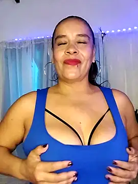 lilymoon- online show from April 8, 2:30 pm