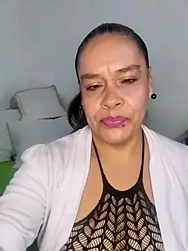 lilymoon- online show from March 31, 2:06 pm