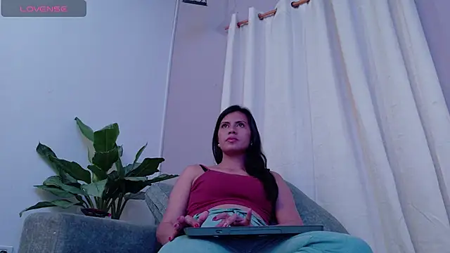 MaelyDoll online show from April 3, 7:23 pm