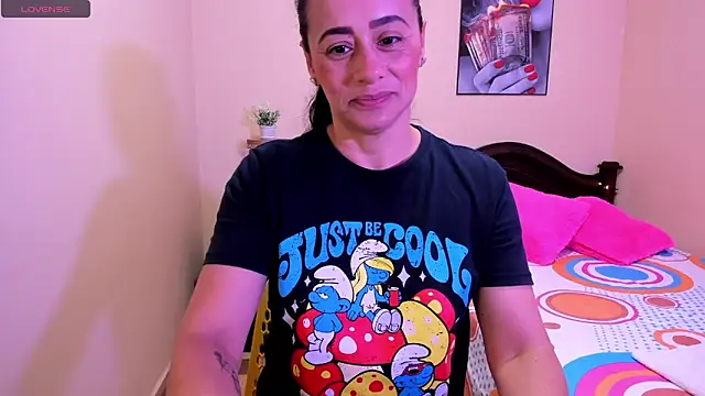 sara florez12 online show from May 24, 12:26 pm