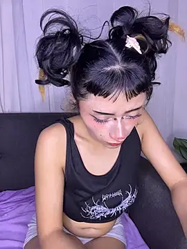 baby akuma online show from March 30, 8:47 am